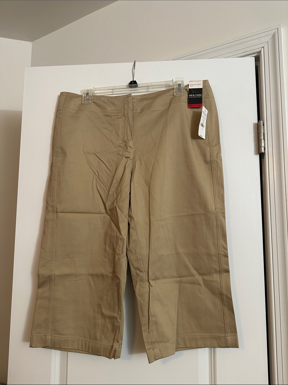 New York & Company Men’s Tan Chino Pants
